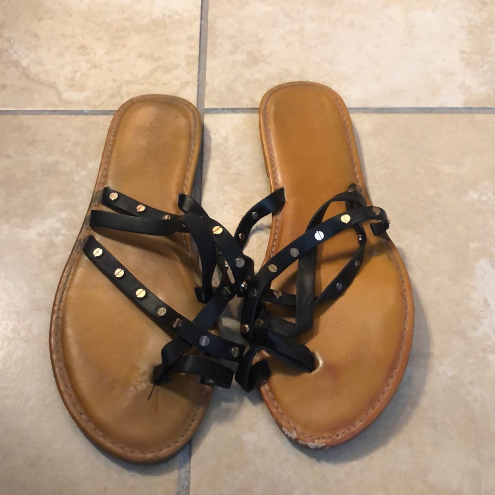 Simple Black Sandal (flip flop)